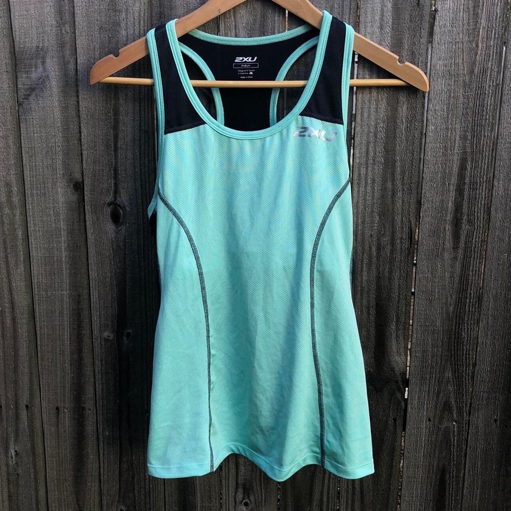 (Women’s M) Mint coloured  2XU Tank Top